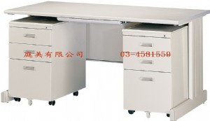 TMJ068-03-1  HU主管桌